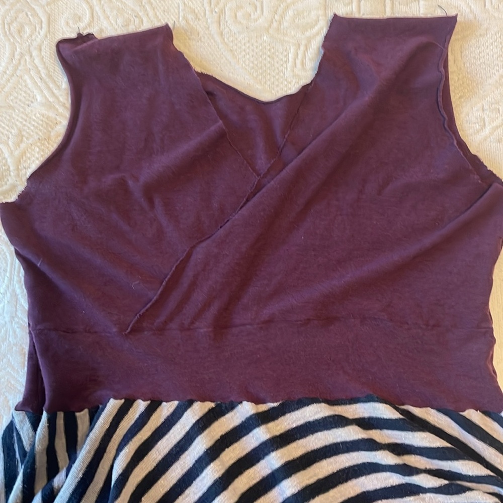 Size small unique dress - Picture 9 of 10